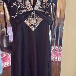 Elegant Black Maxi Dress with Embroidered Details